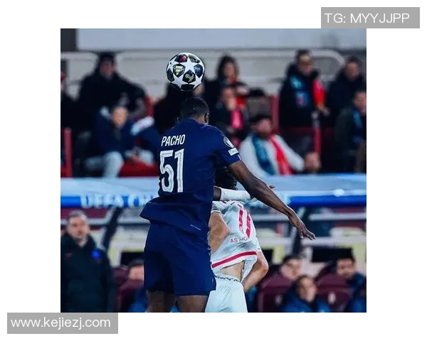 欧冠激战：皇马凭补时绝杀力克那不勒斯战术解析与精彩瞬间回顾